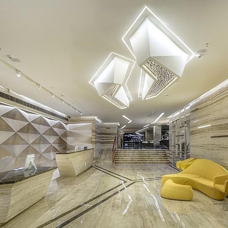 Attide Hotel Бангалор Экстерьер фото
